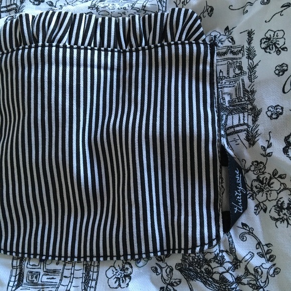 *Super Rare* 31 Mommy & Me apron set - Picture 3 of 4